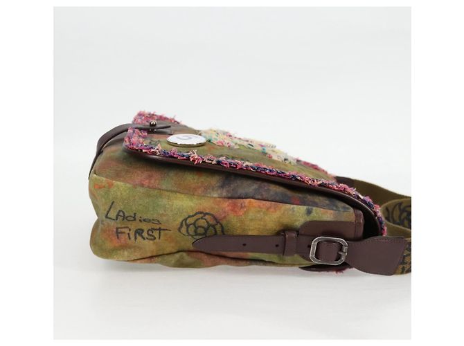 Borsa a spalla CHANEL ricamata graffiti in tela e pelle khaki CC Auth yk18413SM Cachi - vista 4