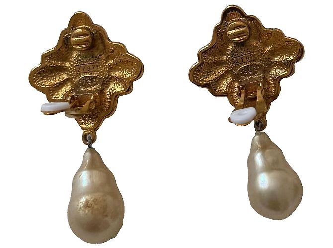 Chanel CC Blumen Kunstperlen Clip-On Ohrringe Gold Gold hardware - Ansicht 13