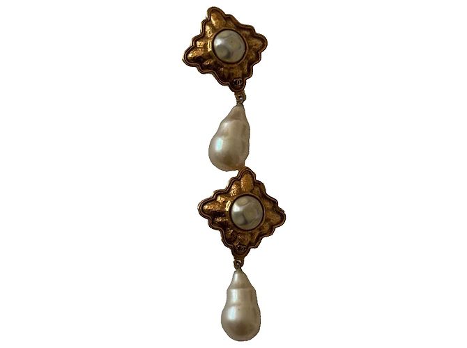 Chanel CC Blumen Kunstperlen Clip-On Ohrringe Gold Gold hardware - Ansicht 5