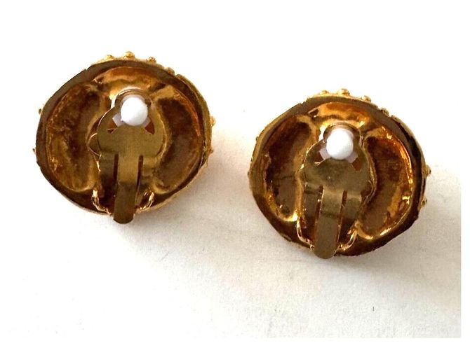 Orecchini Chanel CC a clip con perle finte e strass oro Gold hardware - vista 8