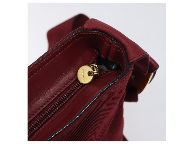 Borsa a spalla Vala in tela rossa e oro Auth BA2450 di Salvatore Ferragamo Rosso D'oro - vista 9