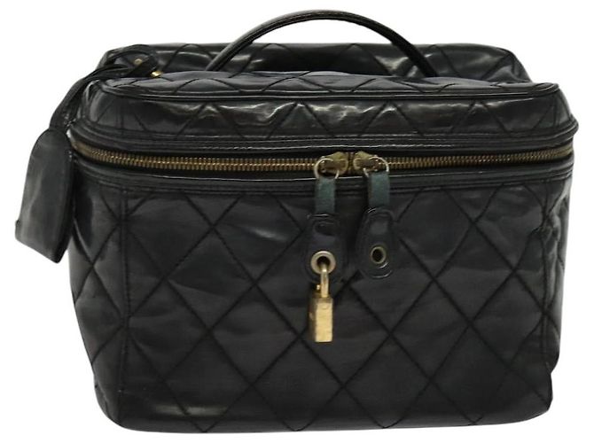CHANEL Matelassé Vanity Pouch Smalto Nero Oro CC Auth bs26105 D'oro - vista 13