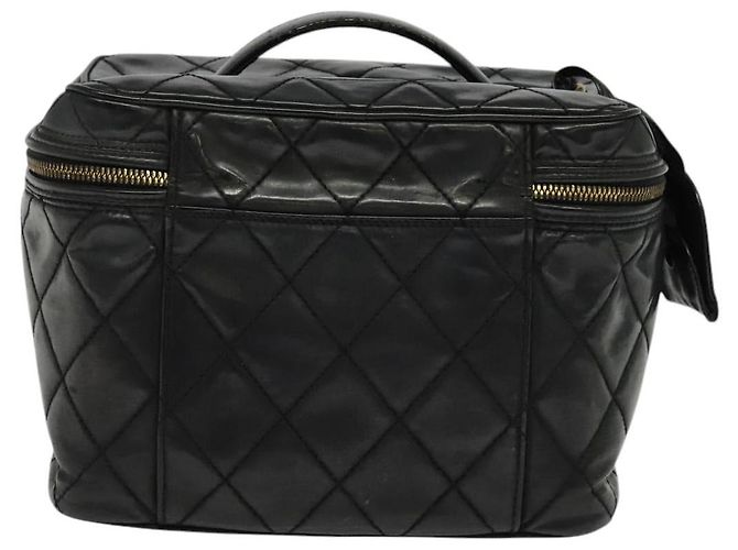 CHANEL Matelassé Vanity Pouch Smalto Nero Oro CC Auth bs26105 D'oro - vista 2