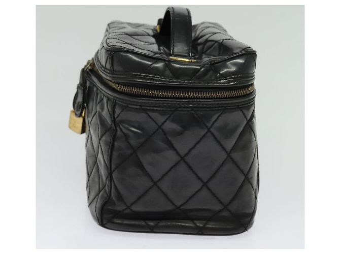 CHANEL Matelassé Vanity Pouch Smalto Nero Oro CC Auth bs26105 D'oro - vista 3