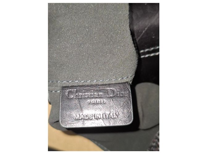 Sac à main Dior Small Toujours Macrocannage en cuir noir - vue 18