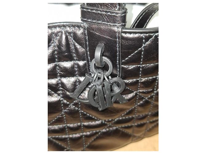 Sac à main Dior Small Toujours Macrocannage en cuir noir - vue 19