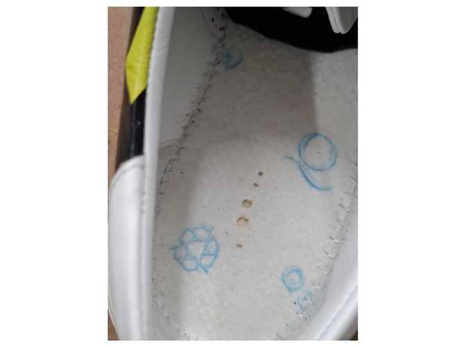 Saint Laurent bedruckte Low-Top-Sneaker aus schwarzem Leder - Ansicht 17
