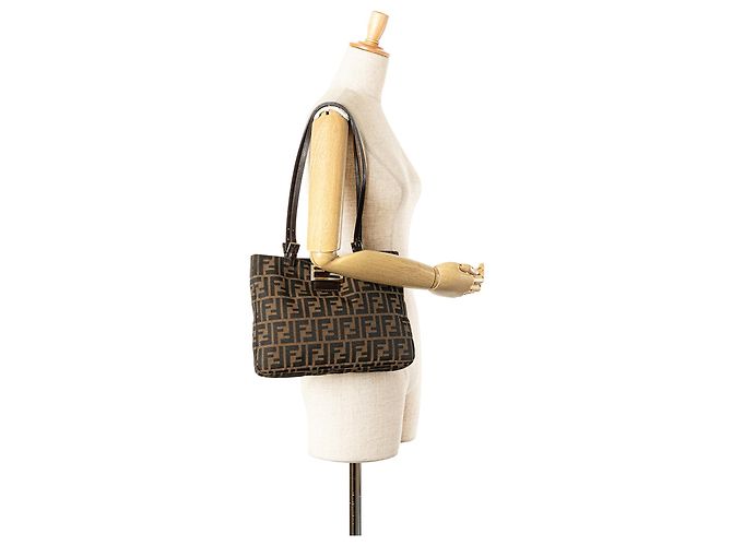 Borsa a spalla in tela Zucca marrone Fendi - vista 11