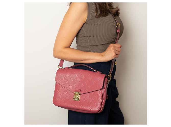 Louis Vuitton Borsa a soffietto 2 vie Metis Rosa - vista 3