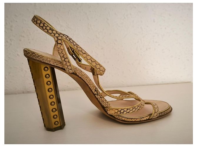 Sandali con tacco Chanel D'oro - vista 4
