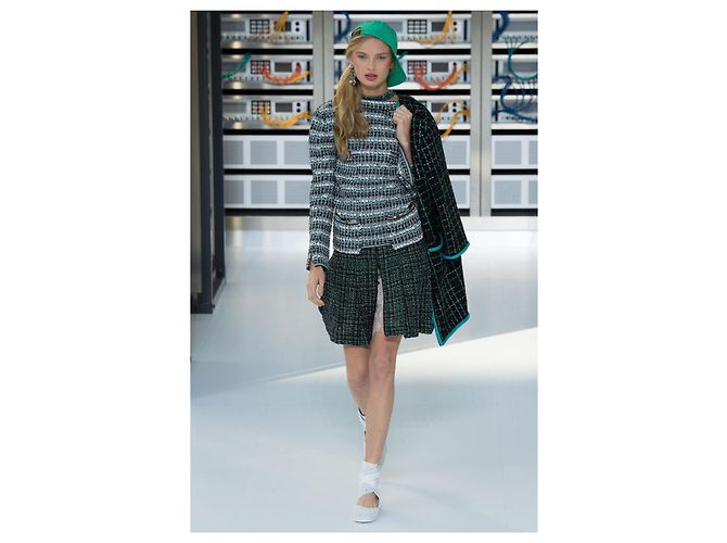 Chanel Chaqueta Techno-Chic con apliques de joyas CC 36 FR Verde - vista 4