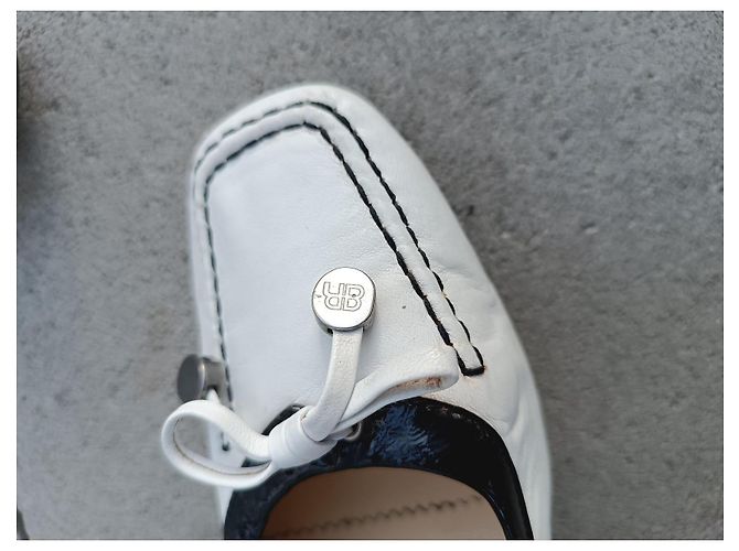 Autre Marque Décolleté Brunate Stile Mocassino Pelle Bianca e Vernis Nero Bianco - vista 5