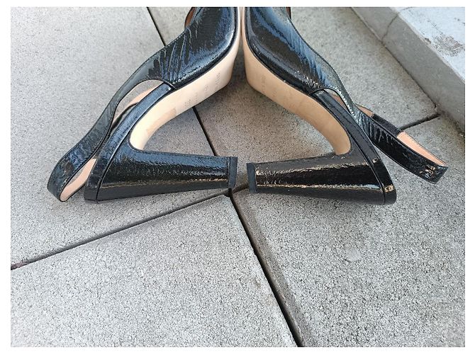 Sergio Rossi Sandalen aus Lackleder Dunkelgrau - Ansicht 12