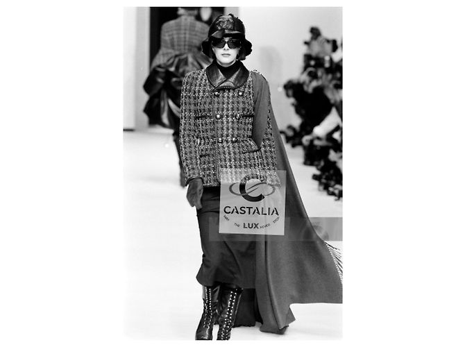 Chanel Chaqueta de tweed marrón estilo supermodelo rarefied de 1993 Multicolor - vista 11