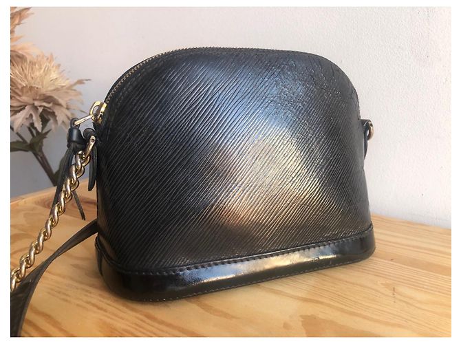 Louis Vuitton Alma Mini in pelle epi nera Nero - vista 3