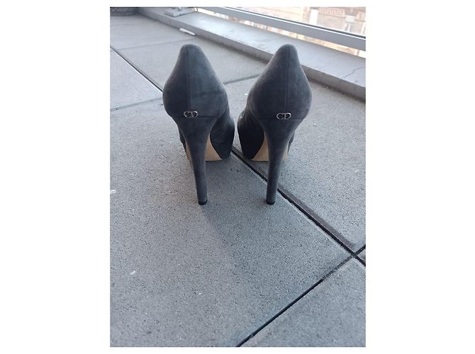 Dior High Heels aus grauem Leder mit CD Logo Größe 36 - Ansicht 13