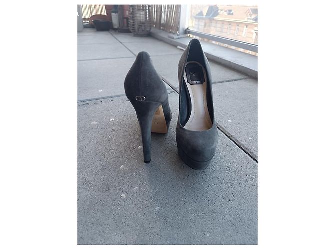 Dior High Heels aus grauem Leder mit CD Logo Größe 36 - Ansicht 17