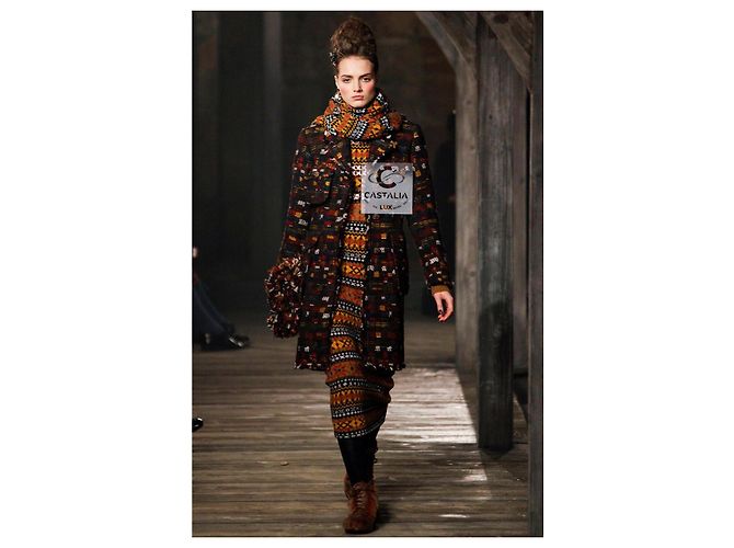 Chanel Abrigo de tweed Relic París / Edimburgo con botones CC Gripoix 42 FR Multicolor - vista 4