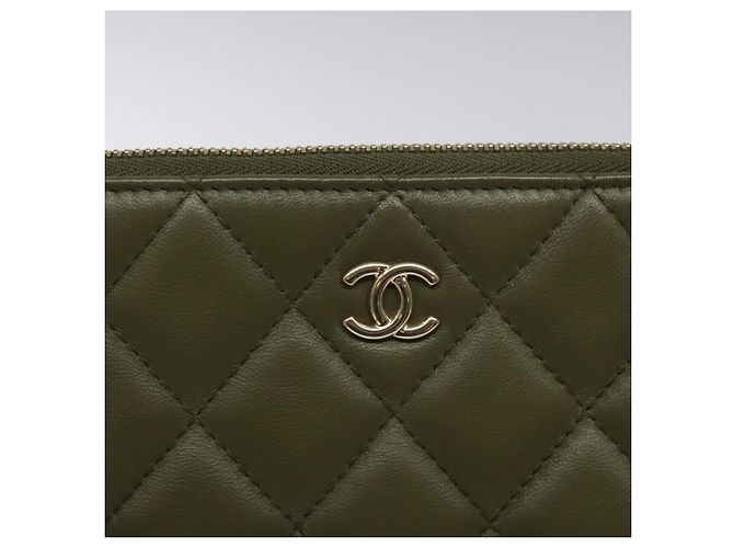 CHANEL Matelassé Clutch Bolsa de Piel de Cordero Verde Oro CC Auth 126558M Dorado - vista 12