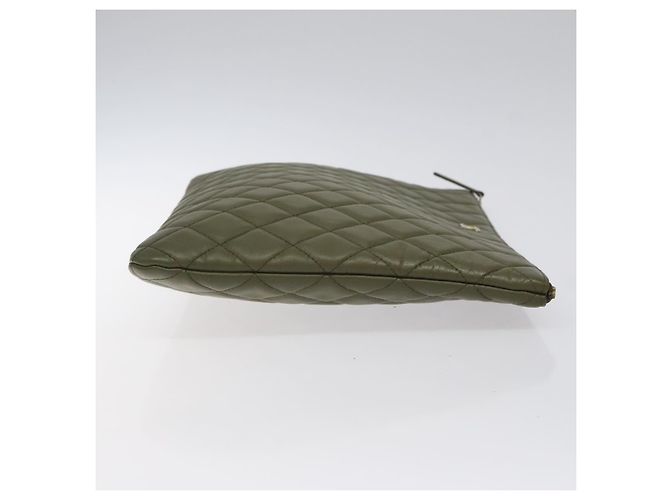 CHANEL Matelassé Clutch Bolsa de Piel de Cordero Verde Oro CC Auth 126558M Dorado - vista 4