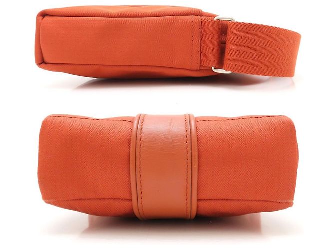 Borsa a Spalla PM Acapulco di Hermès Arancione - vista 2