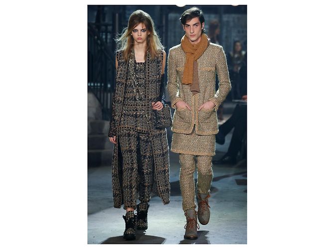 Chanel Regal Serenity Beige Tweed Jacke 34 FR in Paris / Rom - Ansicht 4
