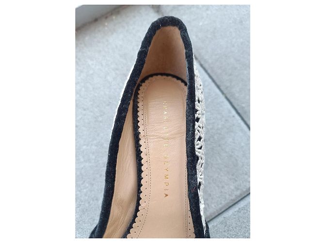Décolleté Charlotte Olympia in Pizzo Ecru e Velluto Nero Crudo - vista 4