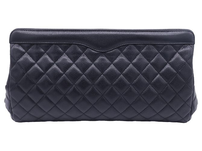 Timeless Chanel Große CC Rahmen gesteppte Clutch-Tasche aus schwarzem Leder - Ansicht 3