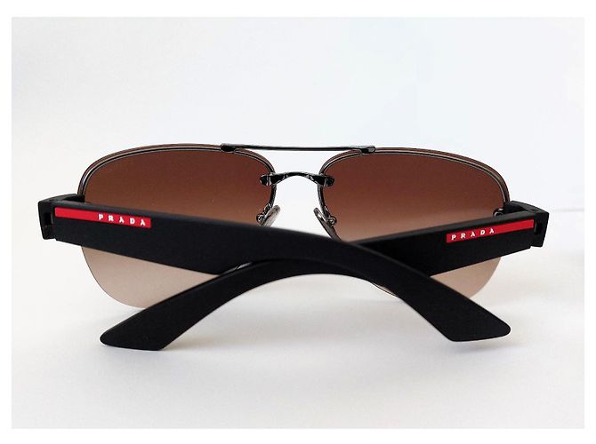 Prada Linea Rossa Piloto - vista 2