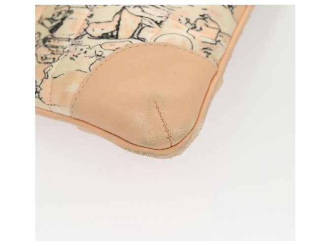 Chanel Pochette Accessorio in Seta Beige Oro CC Auth 125970 D'oro - vista 12