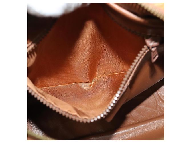 Céline Borsa a Spalla CELINE in Pelle Khaki Oro Auth BA2573 D'oro Cachi - vista 19