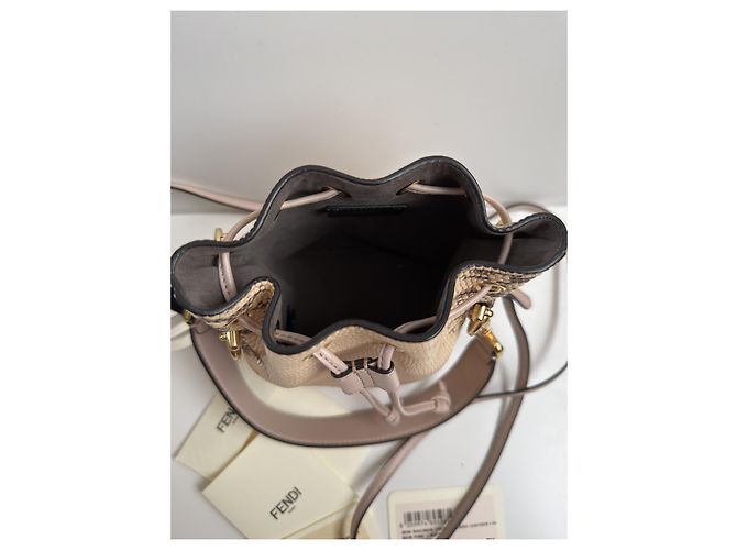 Borsa a secchiello Fendi Mon Tresor in lizard rosa Crema - vista 14
