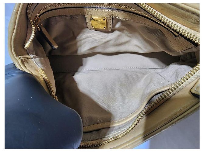 Borsa a tracolla in pelle MCM Visetos beige - vista 11