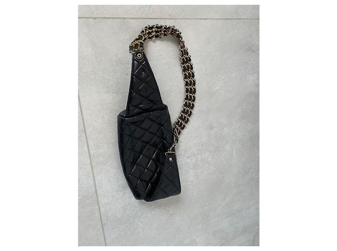 Borsa Banana Chanel in Pelle di Agnello Nera con Hardware Oro Nero Gold hardware - vista 6