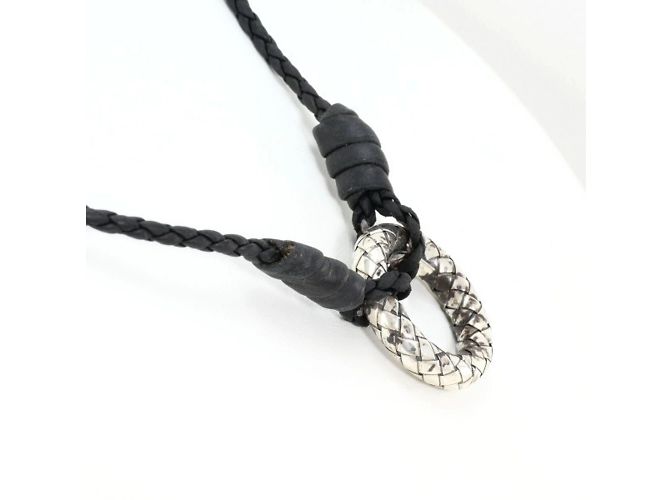 Collana in pelle argentata Intrecciato Circle di Bottega Veneta - vista 2