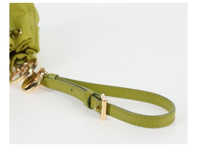 Pochette Prada in nylon verde oro Auth 126000M D'oro - vista 7