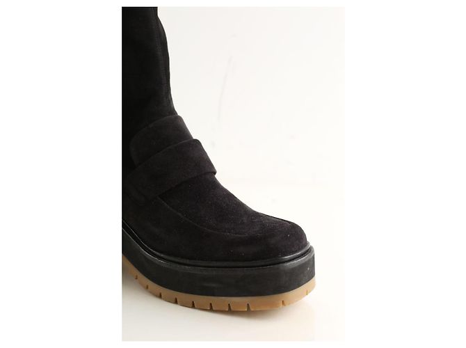 Hermès Schwarze Wildlederstiefel - Ansicht 4