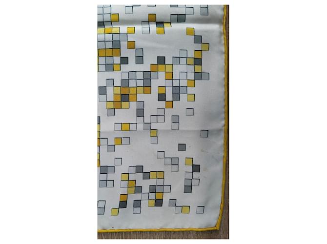 Hermès Sciarpa di Seta Mosaico al 24 Gialla Giallo - vista 6