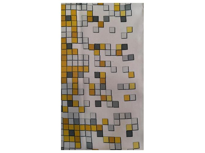 Hermès Sciarpa di Seta Mosaico al 24 Gialla Giallo - vista 8