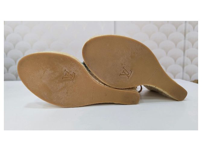 Louis Vuitton Sandali con zeppa a piattaforma Beige - vista 12
