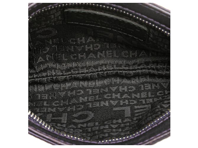 Pochete de corrente Camélia em couro de cordeiro roxo da Chanel - vista 4