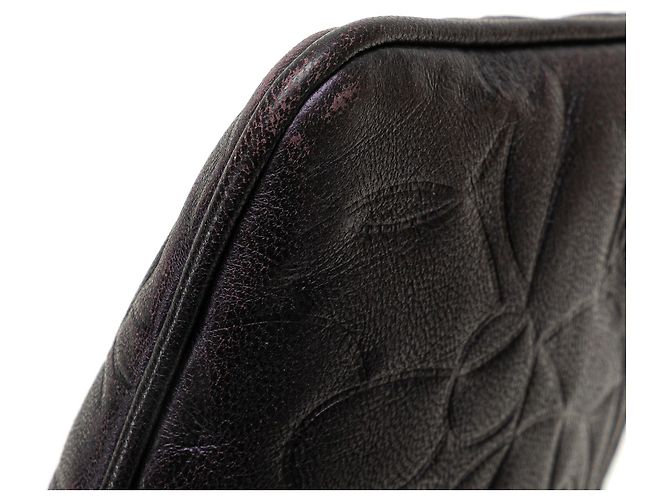 Pochete de corrente Camélia em couro de cordeiro roxo da Chanel - vista 9