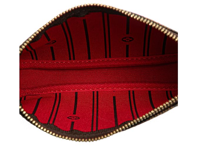 Mini Pochette Accessoires Louis Vuitton in Damier Ébène marrone - vista 4