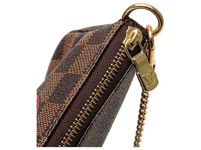 Mini Pochette Accessoires Louis Vuitton in Damier Ébène marrone - vista 7