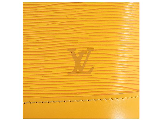 Borsa Louis Vuitton Alma PM in pelle Epi gialla Giallo - vista 6