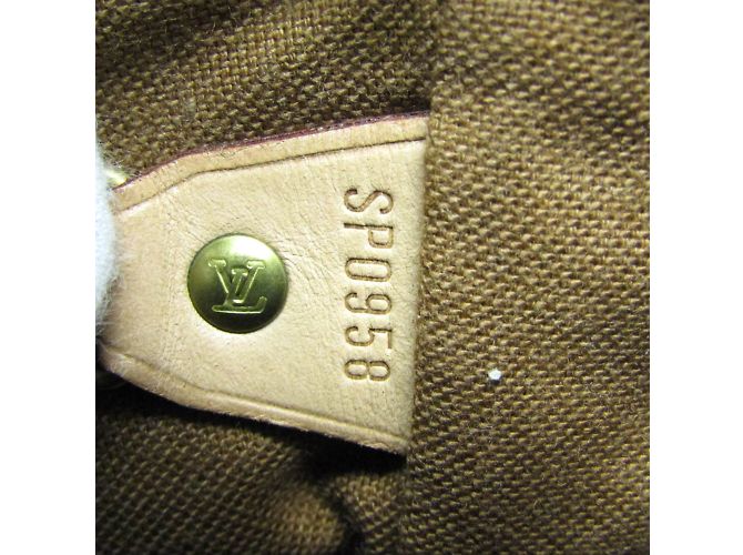 Louis Vuitton Monogram Montsouris MM Rucksack Monogramm - Ansicht 16