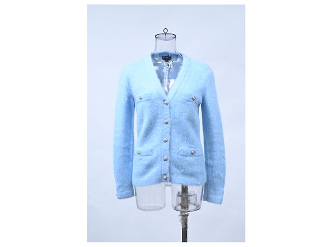 Timeless Chanel-Cardigan mit Knöpfen aus hellblauem Kaschmir - Ansicht 6