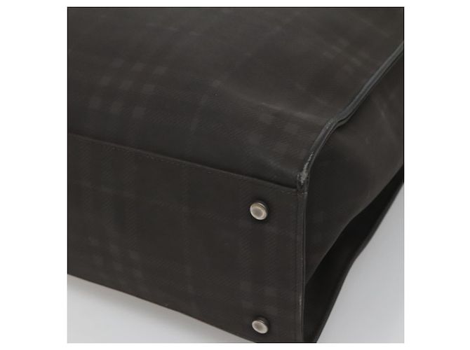 Burberry Sac fourre-tout Nova Check en PVC noir Auth th6087 - vue 15