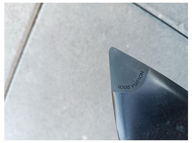 Décolleté Louis Vuitton Pelle Lucida Nera Nero - vista 16