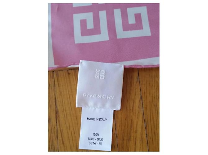 LENÇO DE SEDA 4G GIVENCHY. Branco Fuschia - vista 3